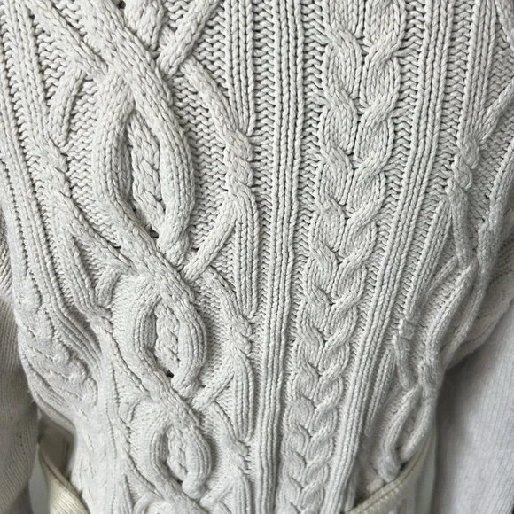 Lilly Pulitzer XL cable knit cardigan. - Picture 5 of 7